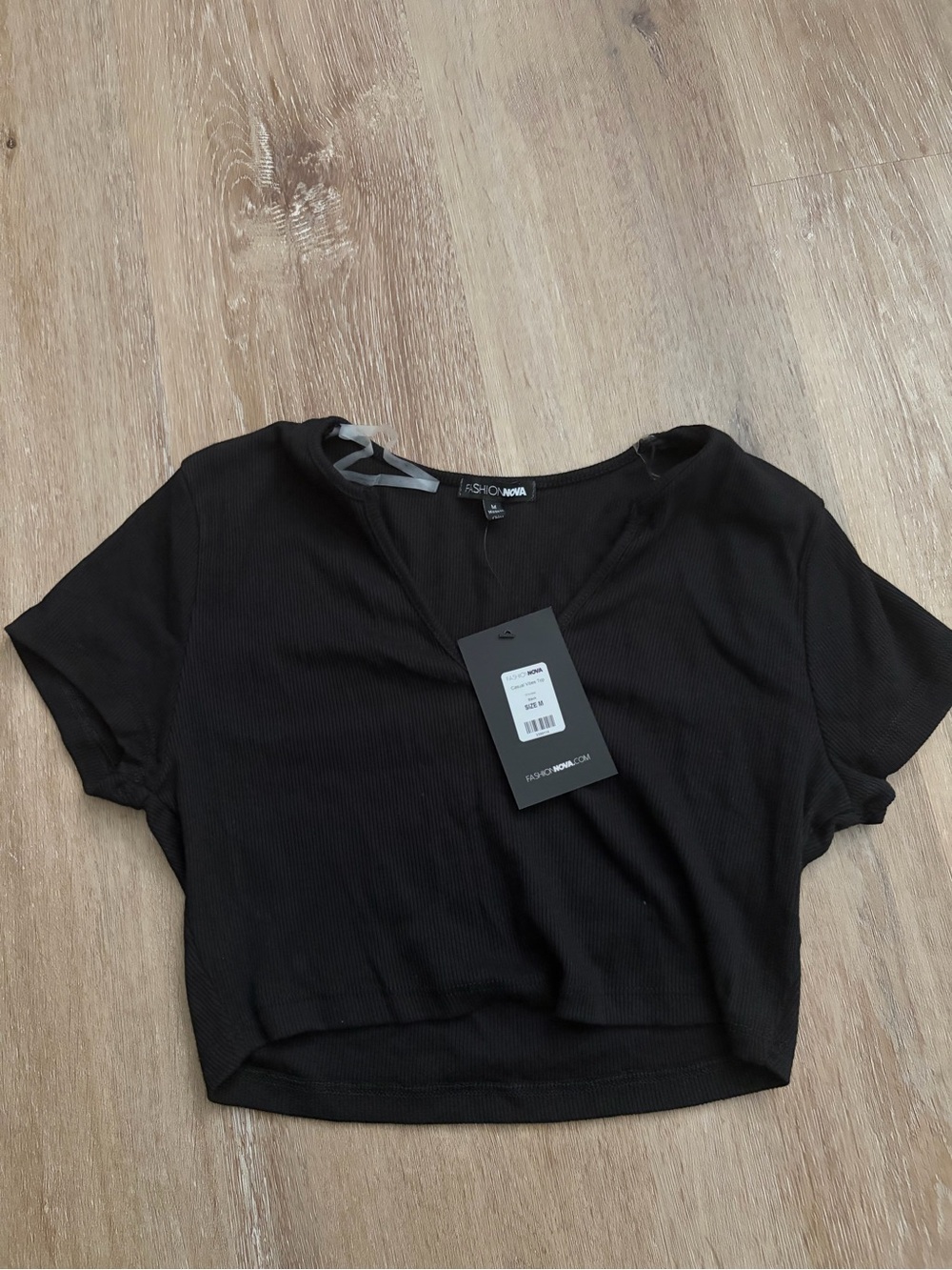 Fashion Nova Black V-Neck Cropped Top